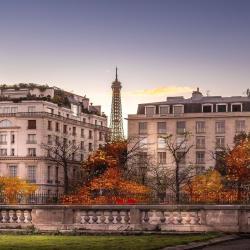 🇫🇷 Perspective d’automne !
🌐POV: Paris, Autumn 2023

📸 @more_original_pics 

#tourEiffel #EiffelTower #tourEiffelParis #EiffelTowerParis #EiffelOfficielle #ParisMaVille #Parisjetaime #France