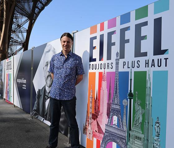 El comisario de la exposición, Savin Yeatman-Eiffel